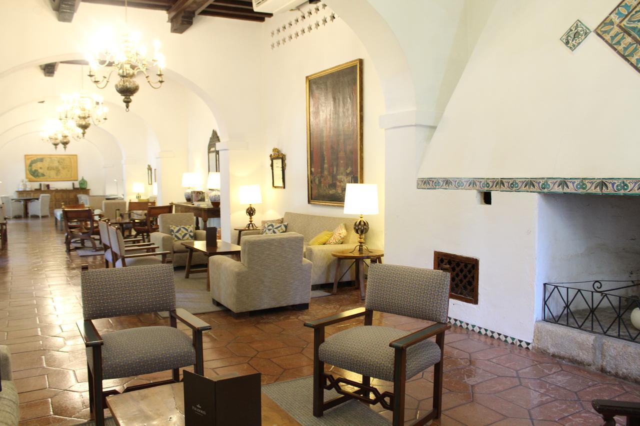 Parador De Guadalupe Exterior photo